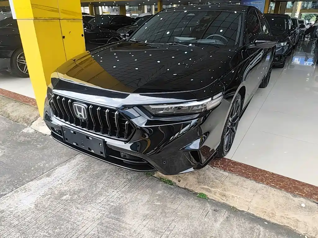 2024 Honda Inspire - zdjęcie 1 z 25