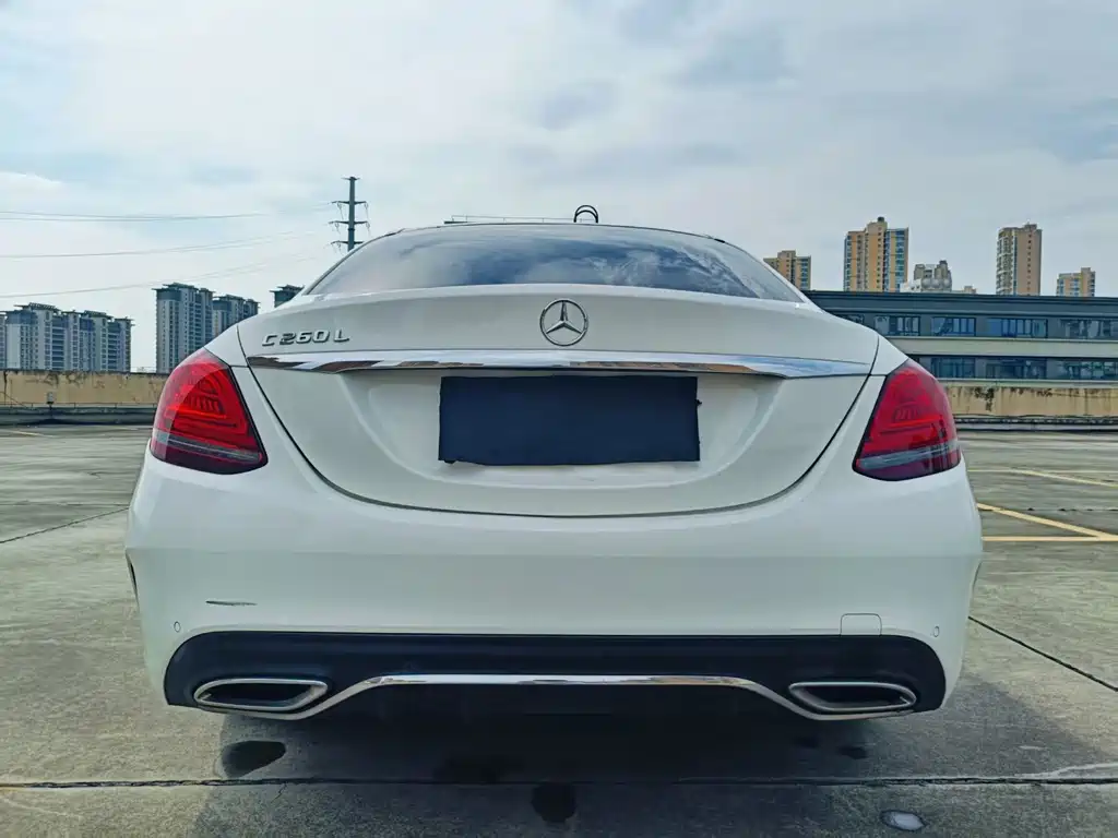 Mercedes-Benz C-Class — миниатюра 8