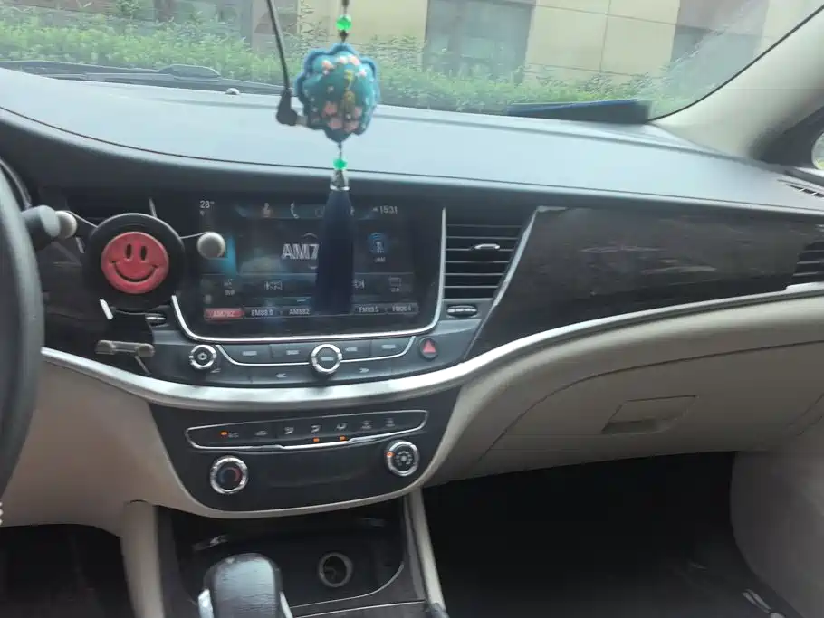 Buick Verano — миниатюра 13