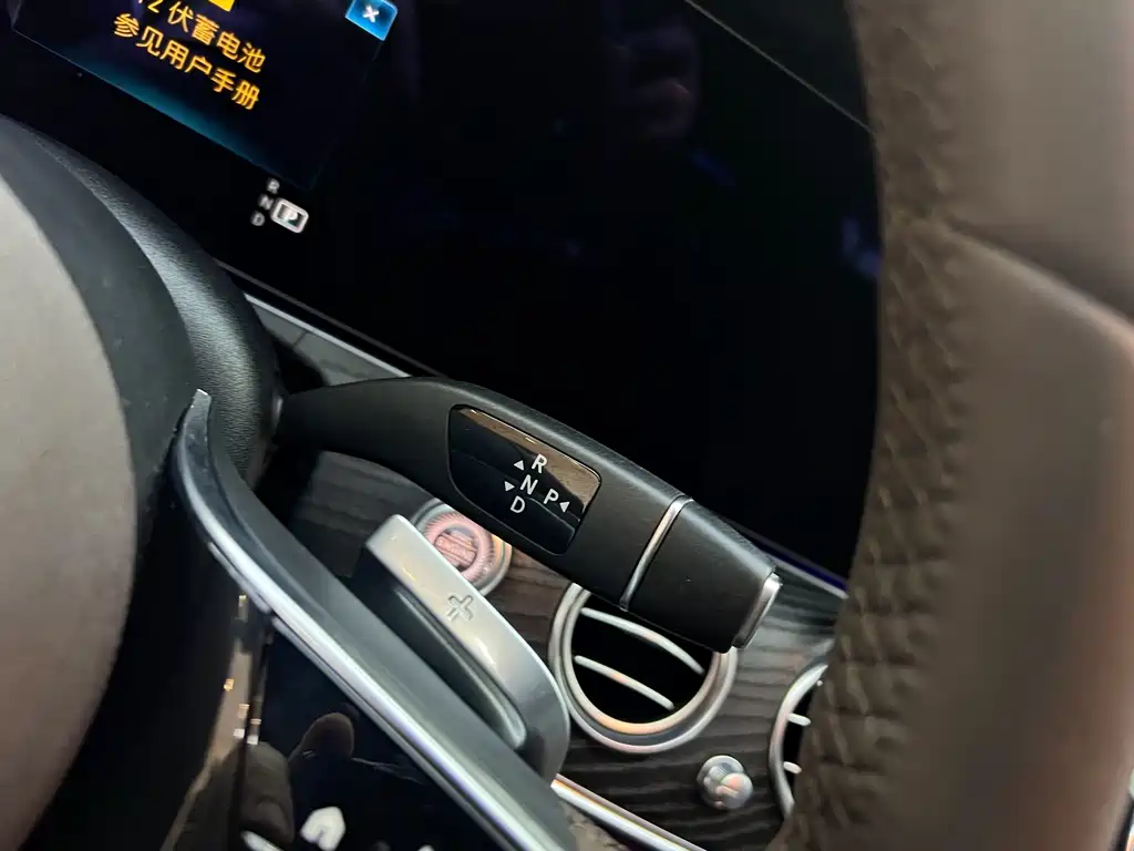 Mercedes-Benz E-Class — миниатюра 10