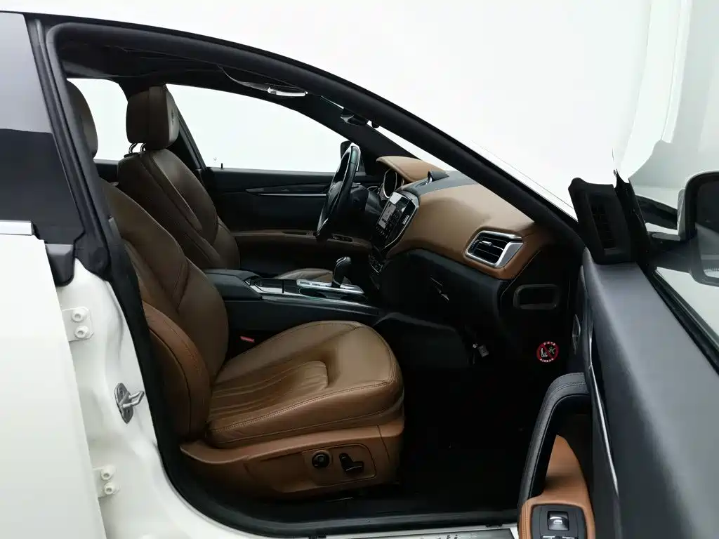 Maserati Ghibli — миниатюра 23