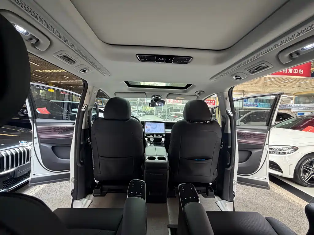 GAC Motor Trumpchi M8 — миниатюра 18