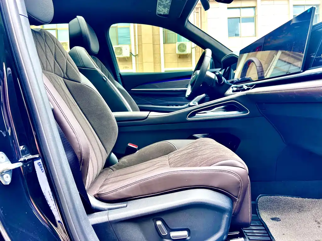 Geely Xingyue L — миниатюра 15