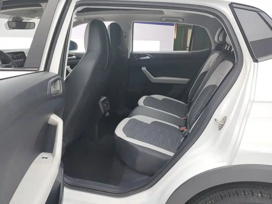 Volkswagen Tharu — миниатюра 11