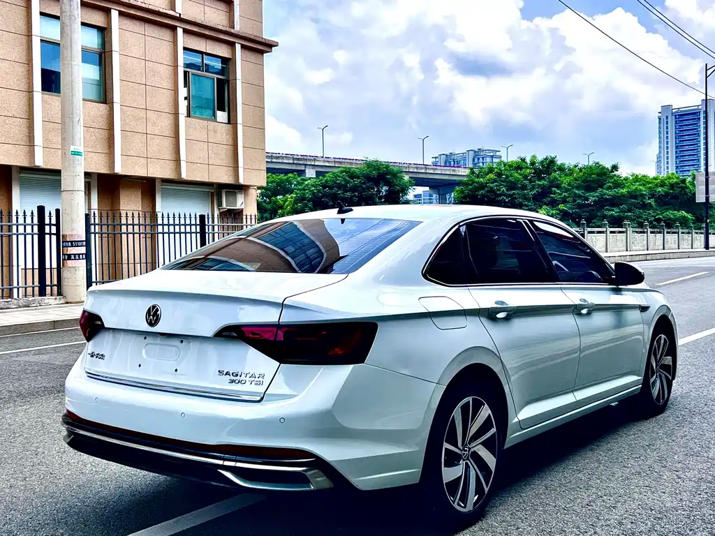 Volkswagen Sagitar — миниатюра 7