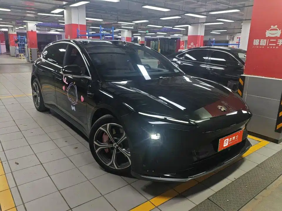 NIO ET5T — миниатюра 2