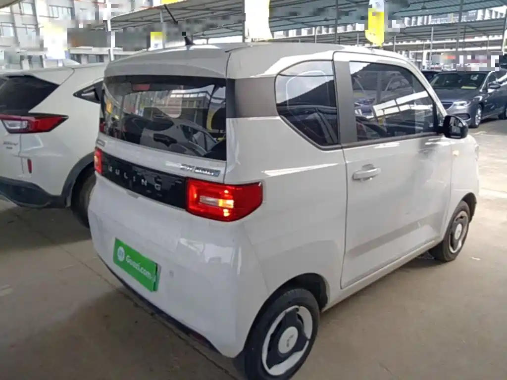 Wuling MINIEV — миниатюра 7