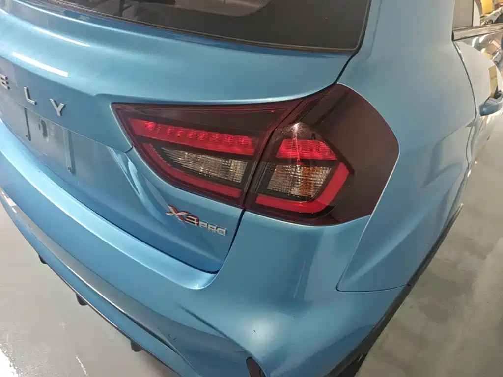 Geely Vision X3 — миниатюра 8