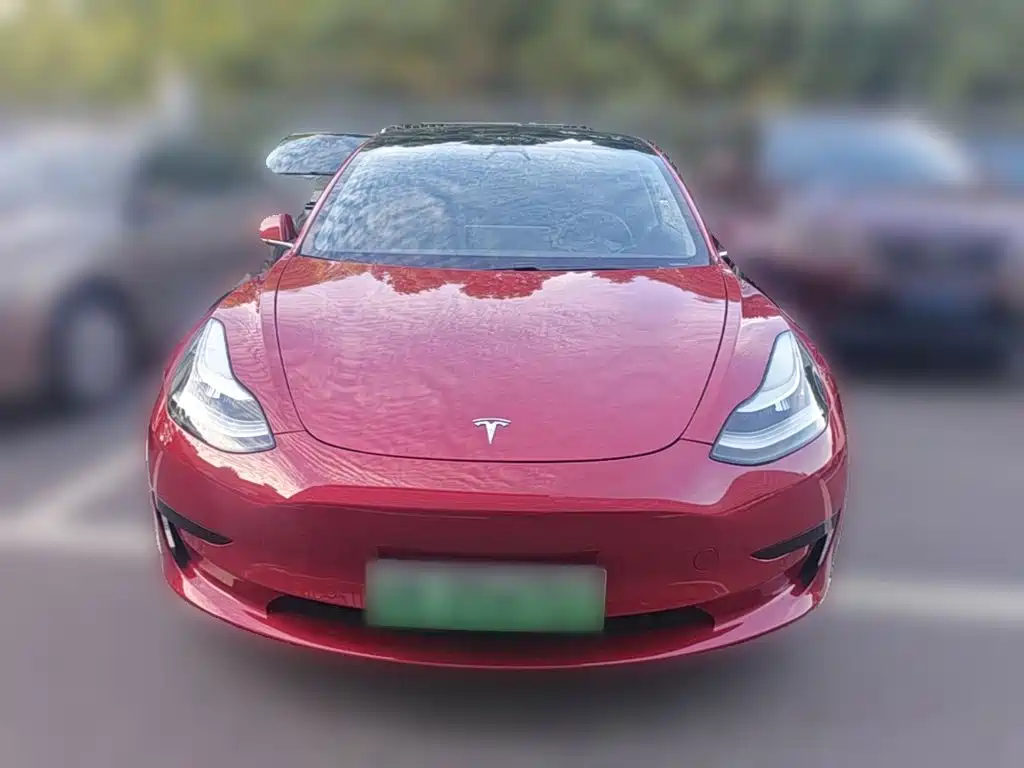 Tesla Model 3 — миниатюра 5