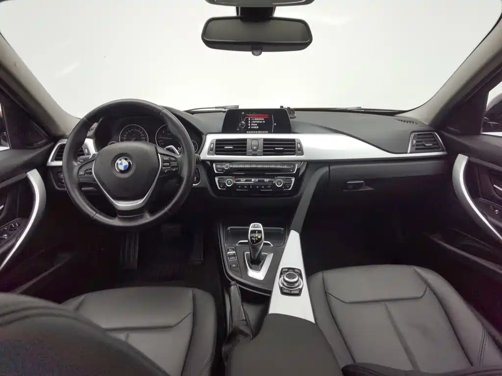 BMW 3 Series — миниатюра 5
