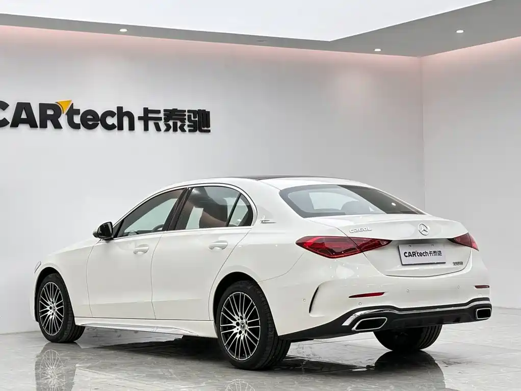 Mercedes-Benz C-Class — миниатюра 3