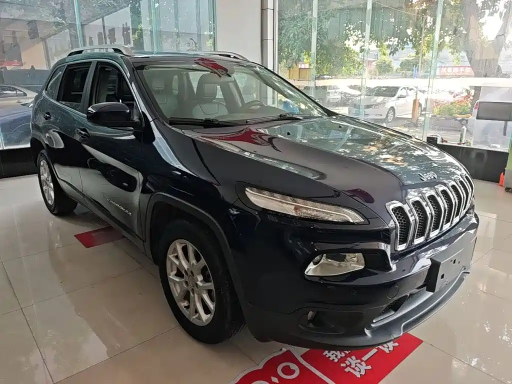 Jeep Cherokee — миниатюра 4