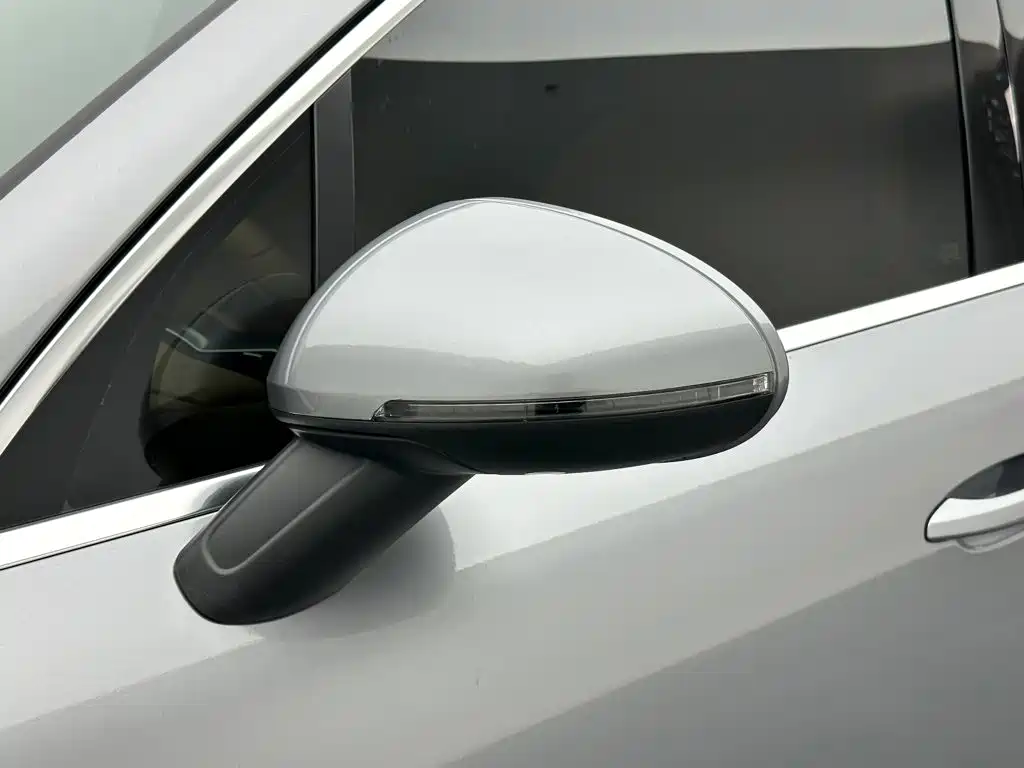 Porsche Macan — миниатюра 20