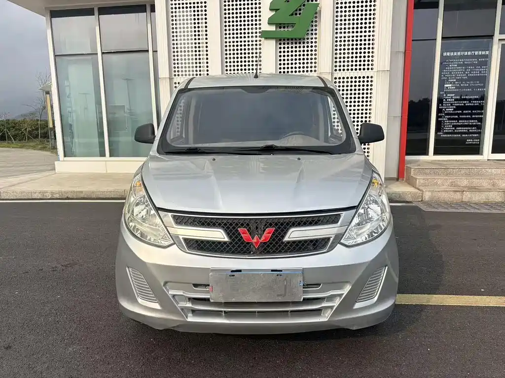Wuling Rongguang V — миниатюра 5