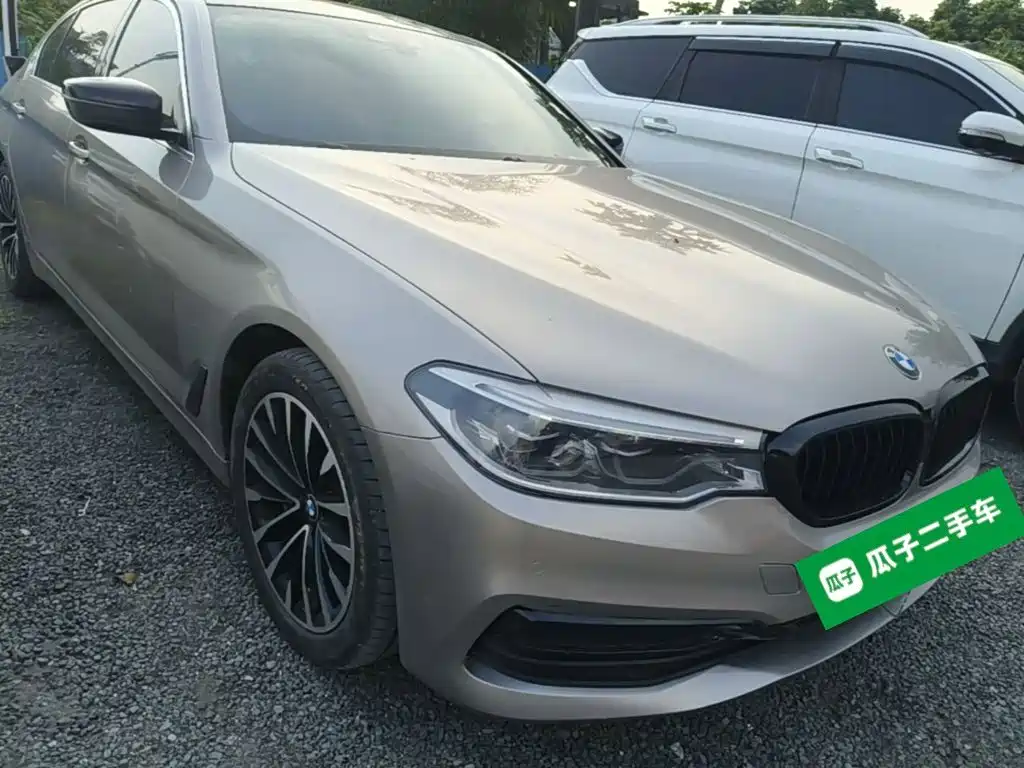BMW 5 Series New Energy — миниатюра 4