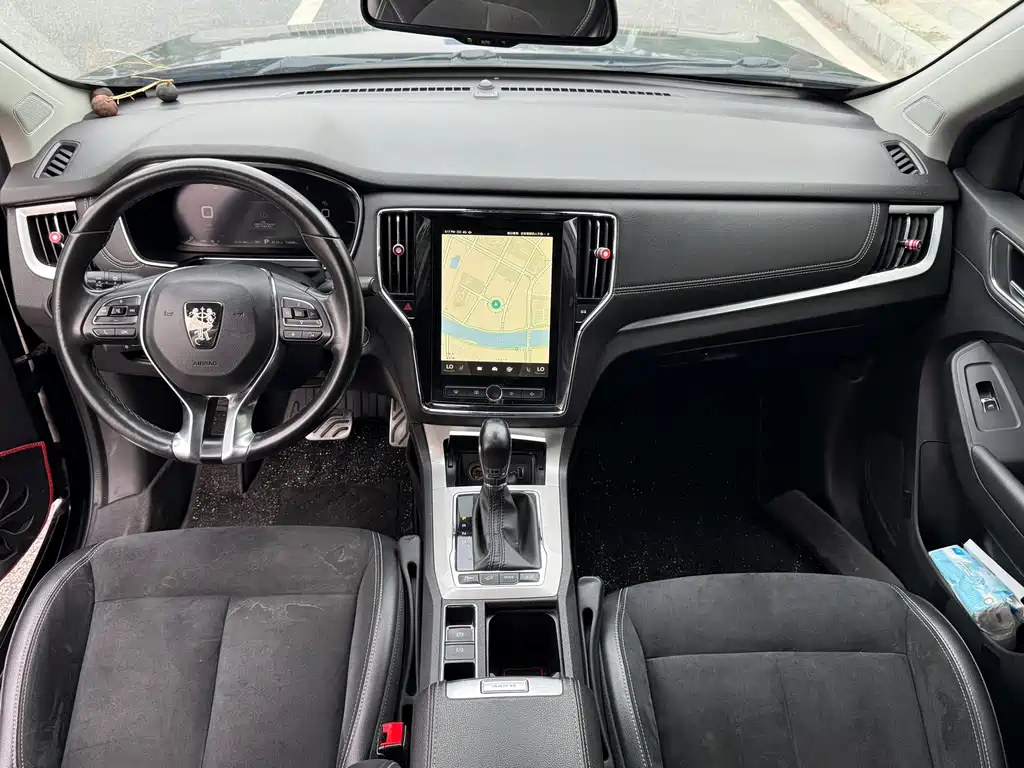 Roewe RX5 New Energy — миниатюра 6