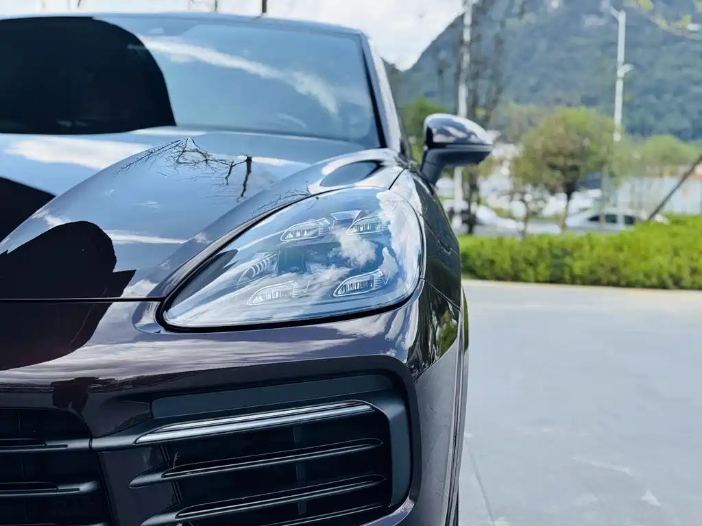 PORSCHE CAYENNE