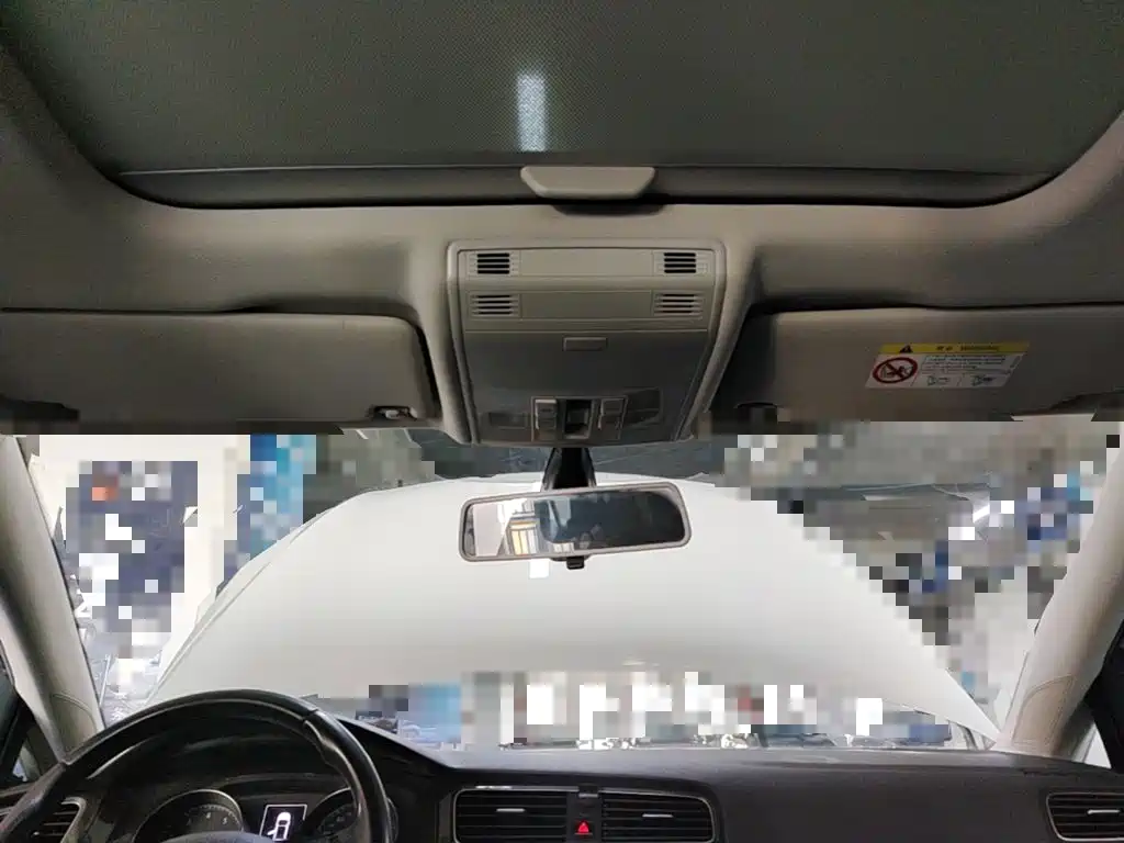 Volkswagen Golf — миниатюра 18