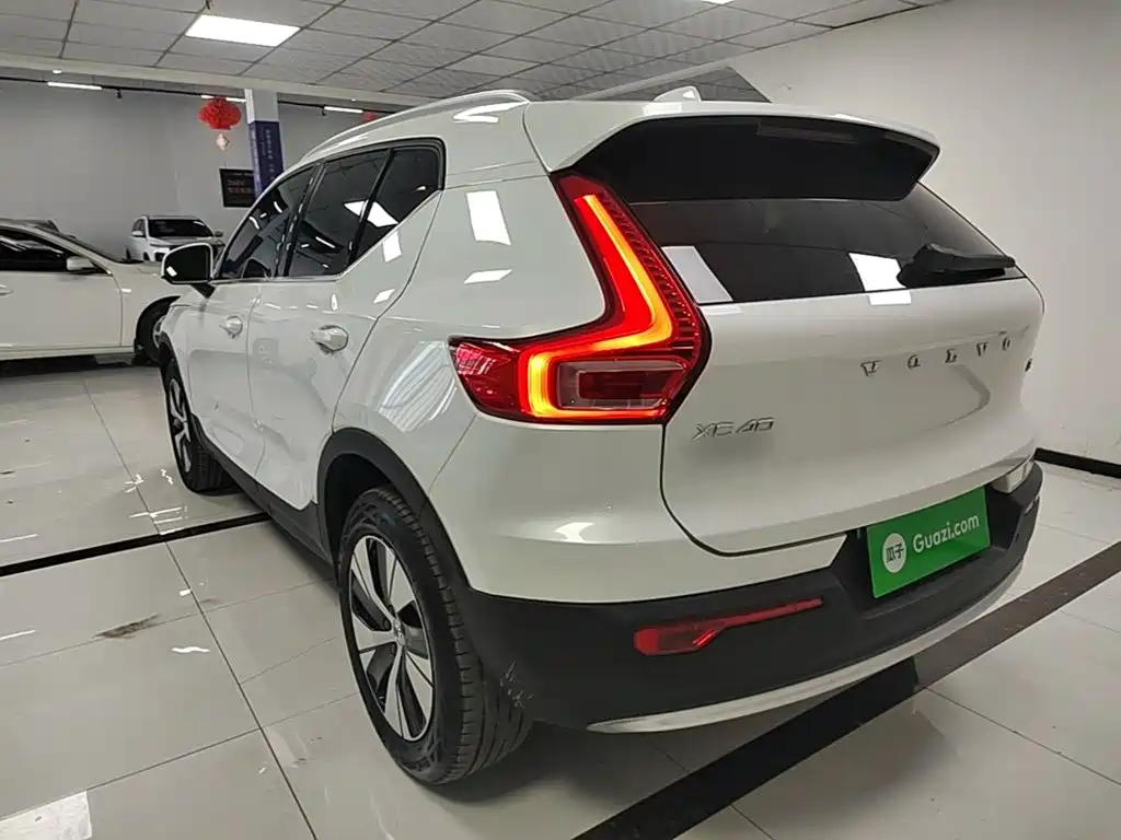 Volvo XC40 — миниатюра 5