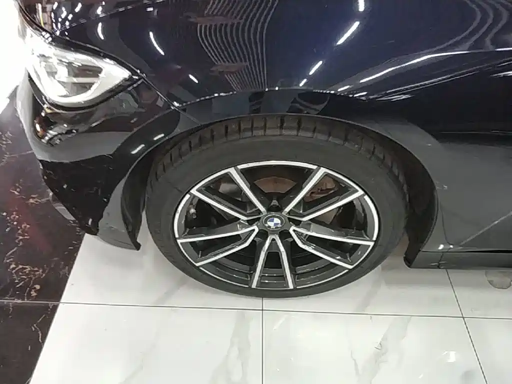 BMW 3 Series — миниатюра 23