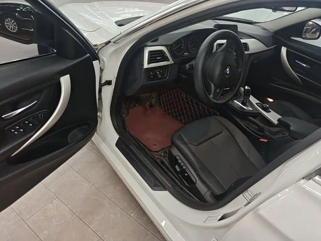 BMW 3 Series — миниатюра 16