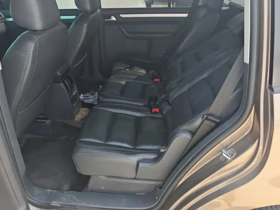 Volkswagen Touran — миниатюра 11