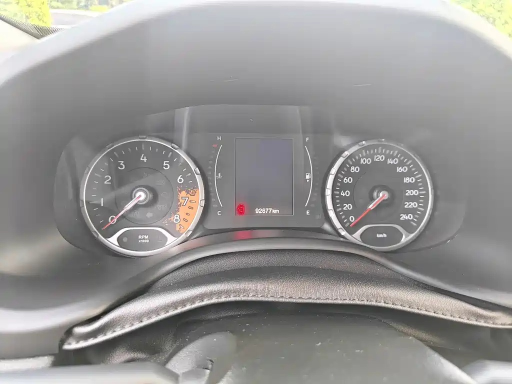 Jeep Renegade — миниатюра 18