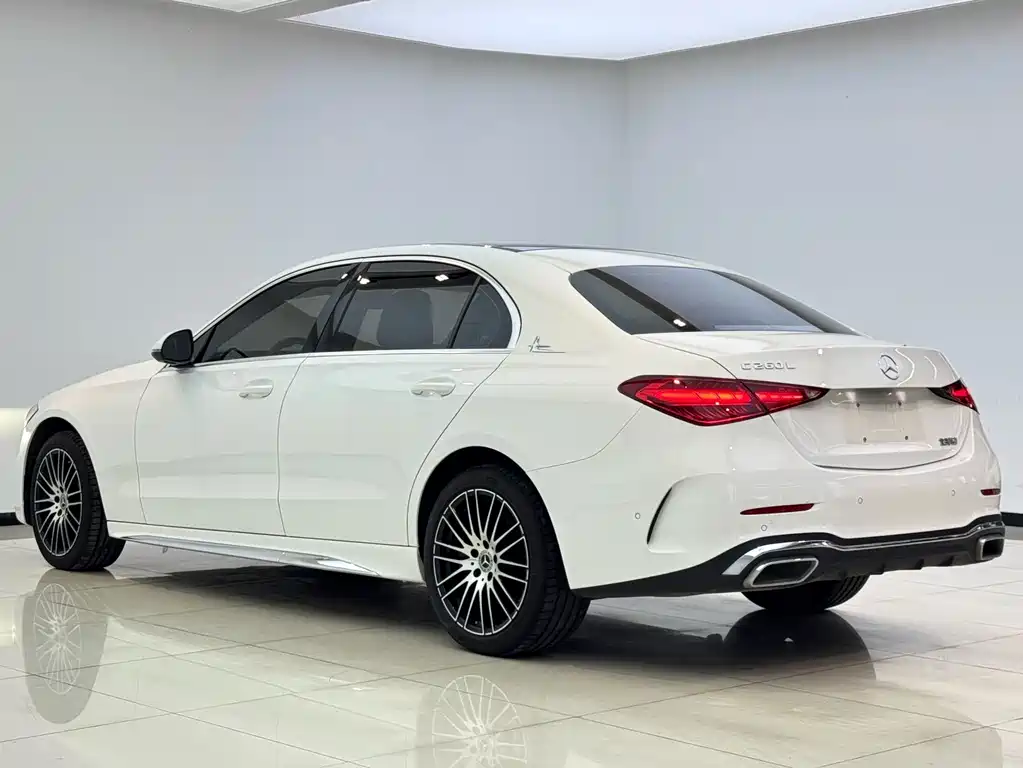 Mercedes-Benz C-Class — миниатюра 20