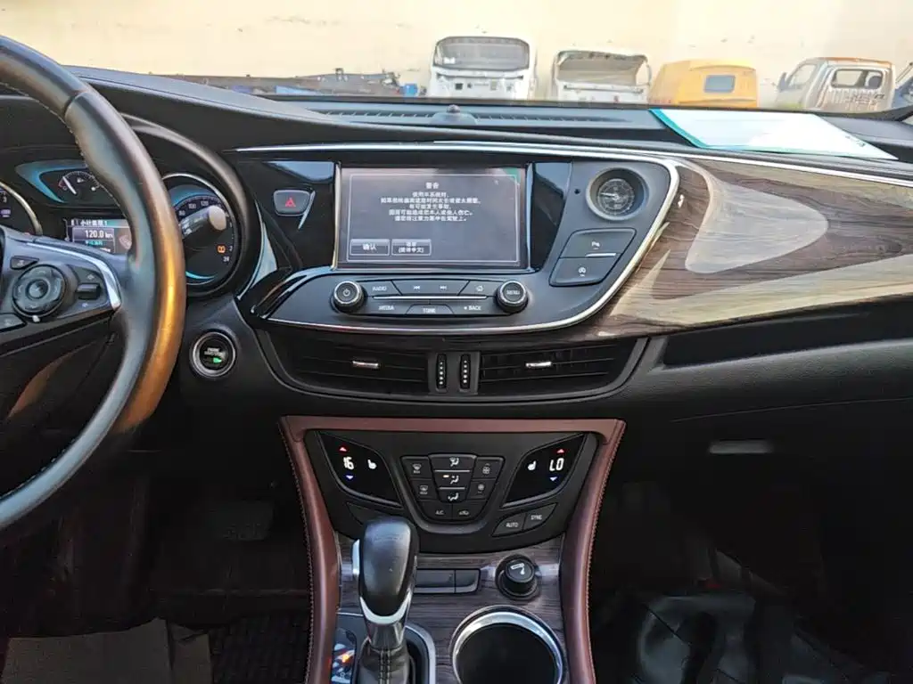 Buick Envision Plus — миниатюра 13