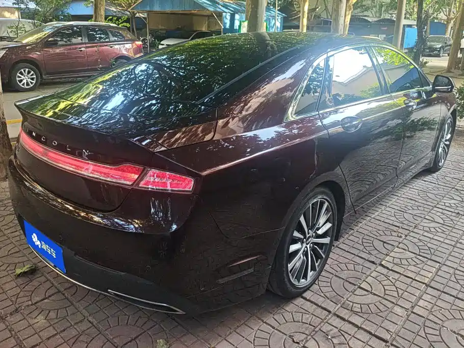 Lincoln MKZ — миниатюра 3