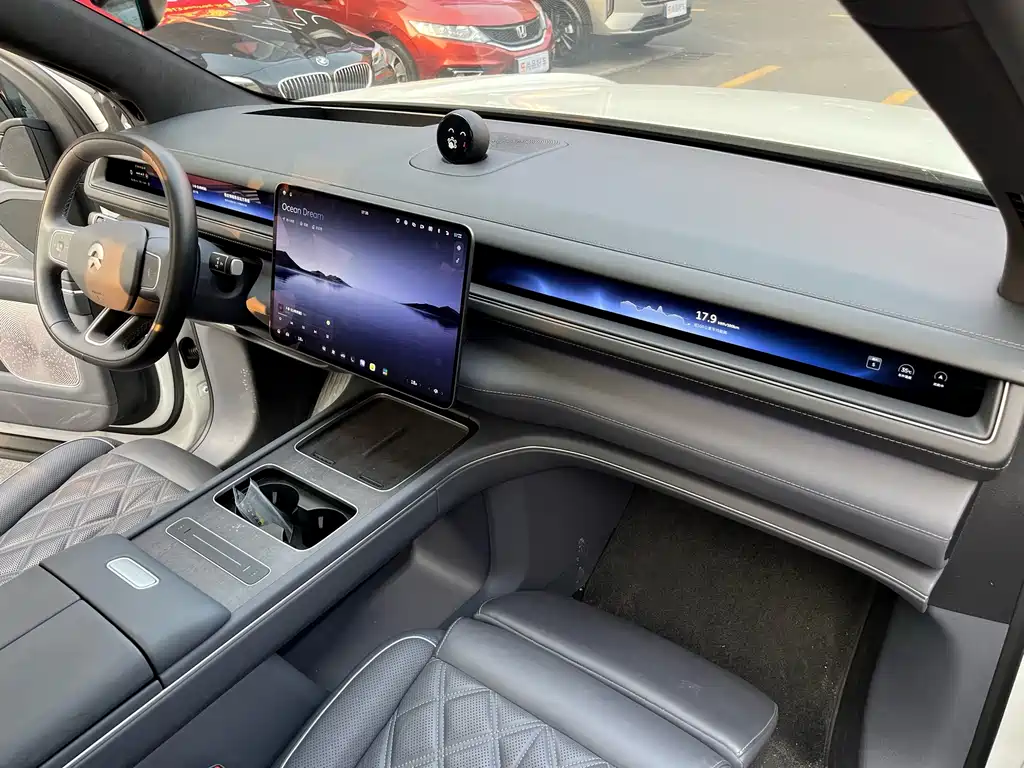 NIO ES8 — миниатюра 22