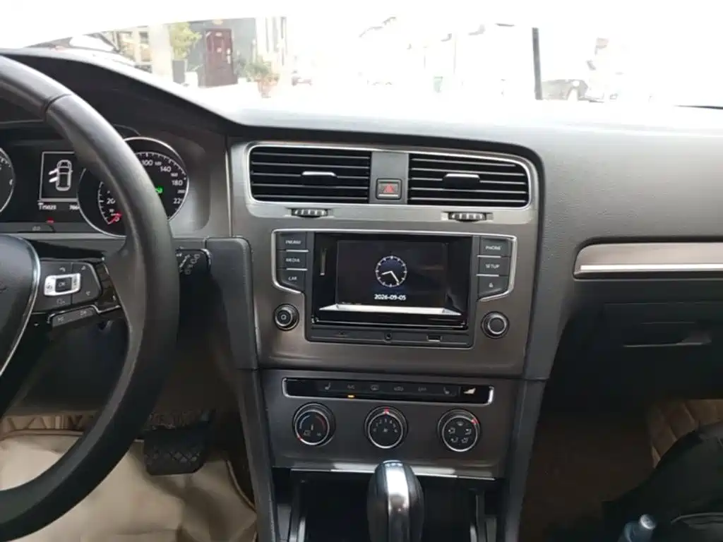 Volkswagen Golf — миниатюра 13