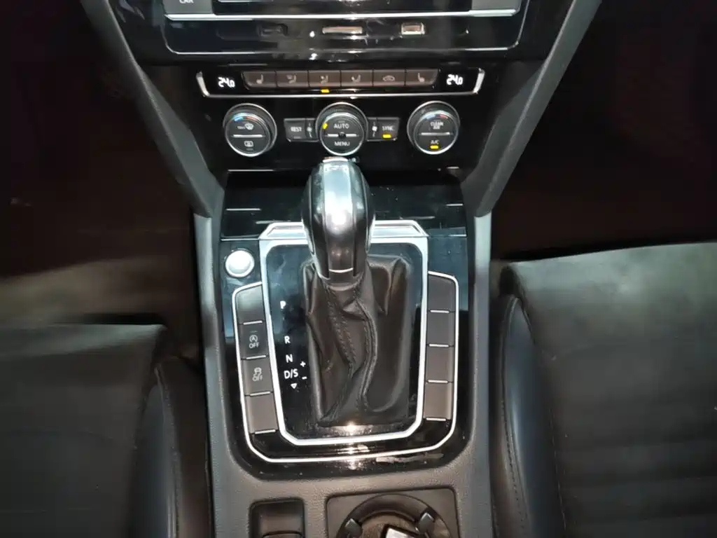 Volkswagen Magotan — миниатюра 10