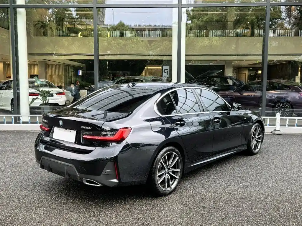 BMW 3 Series — миниатюра 3