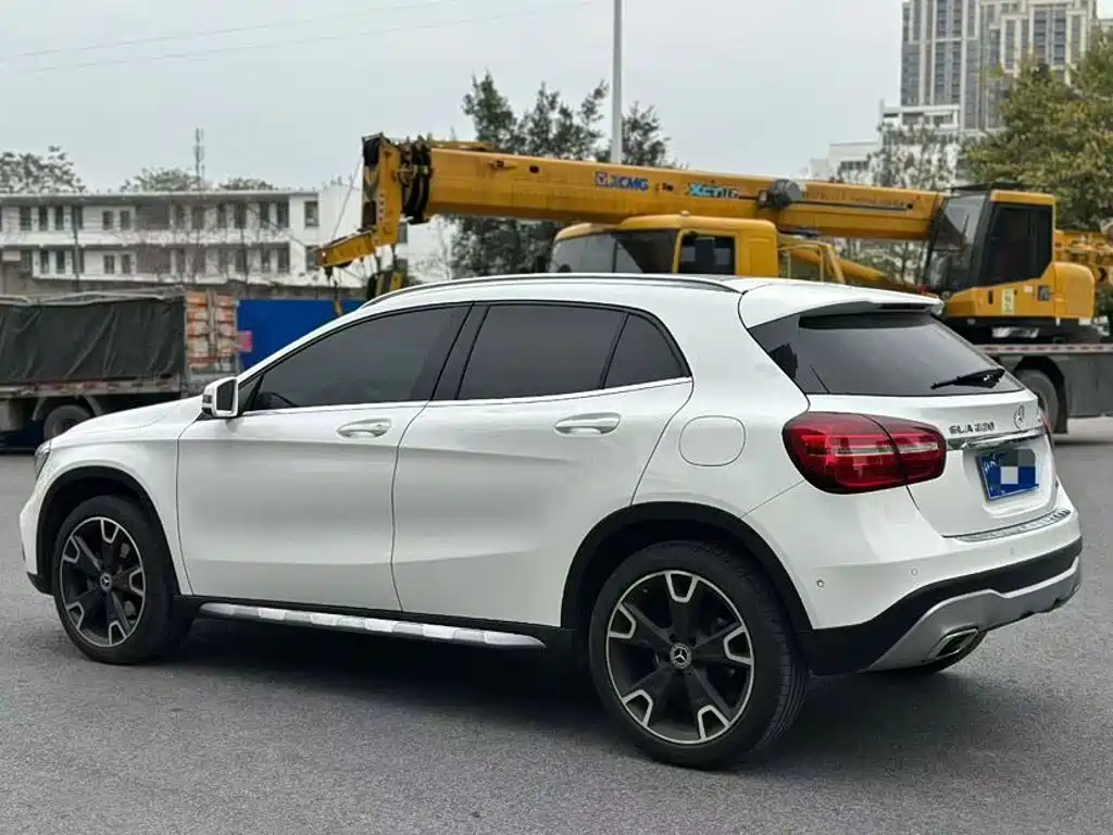 Mercedes-Benz GLA — миниатюра 7