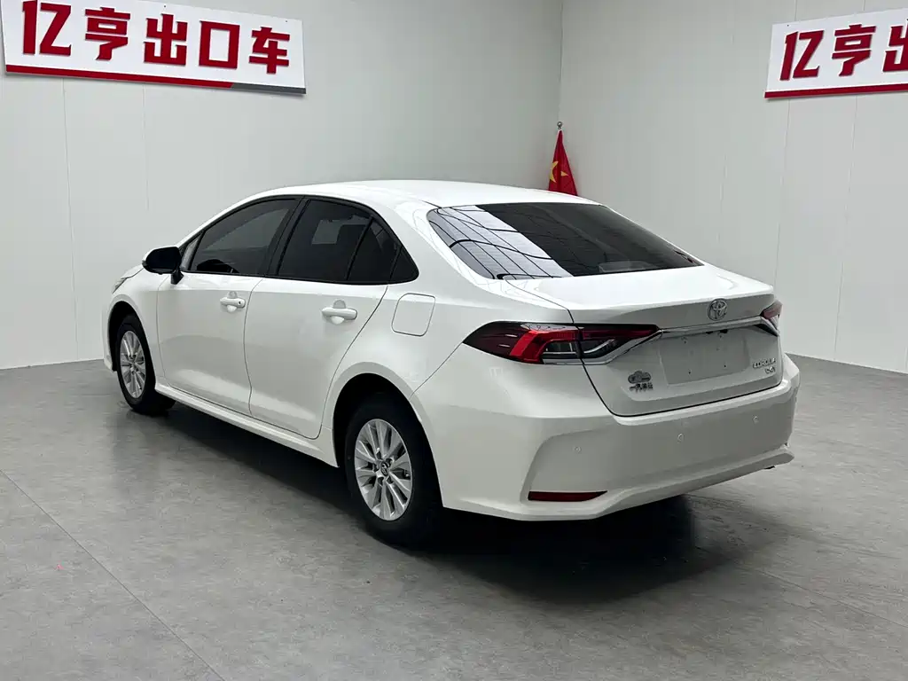 Toyota Corolla - фото 17