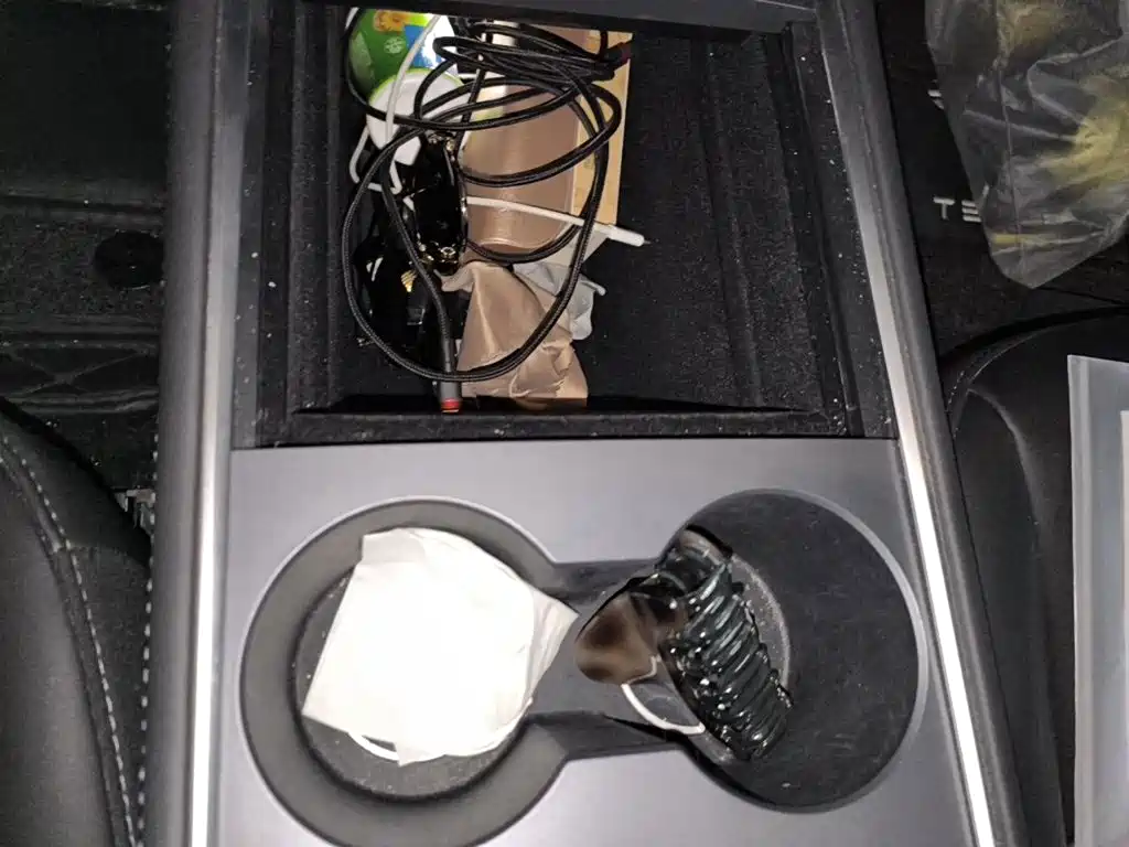 Tesla Model 3 — миниатюра 9