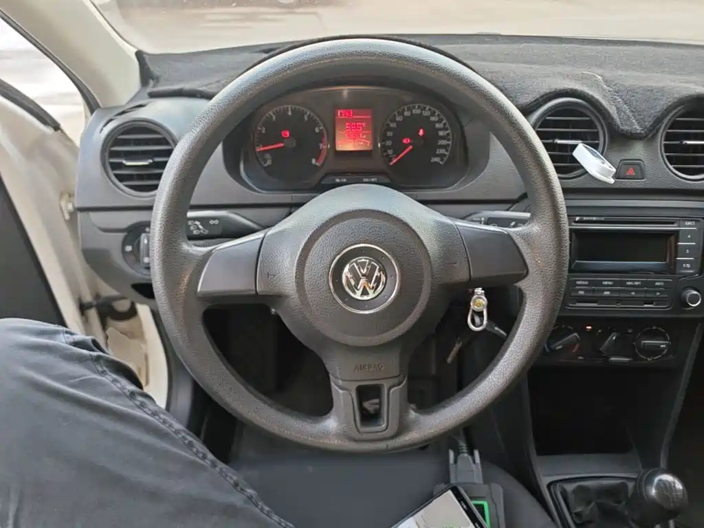 Volkswagen Jetta — миниатюра 11
