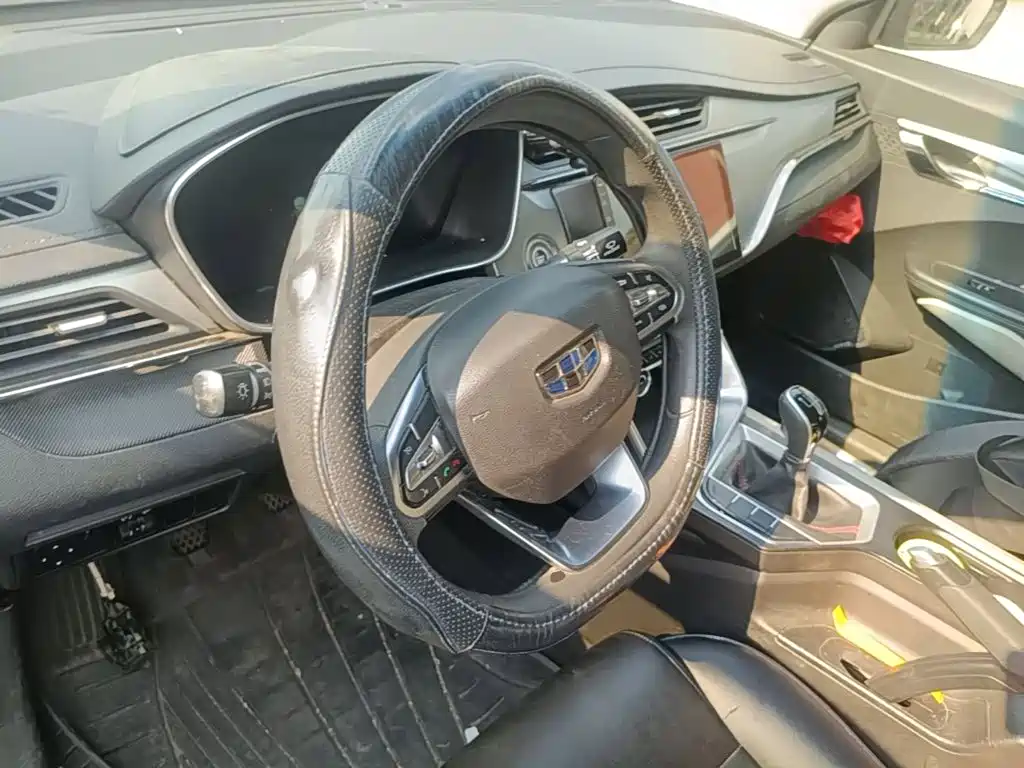 Geely Binrui — миниатюра 15