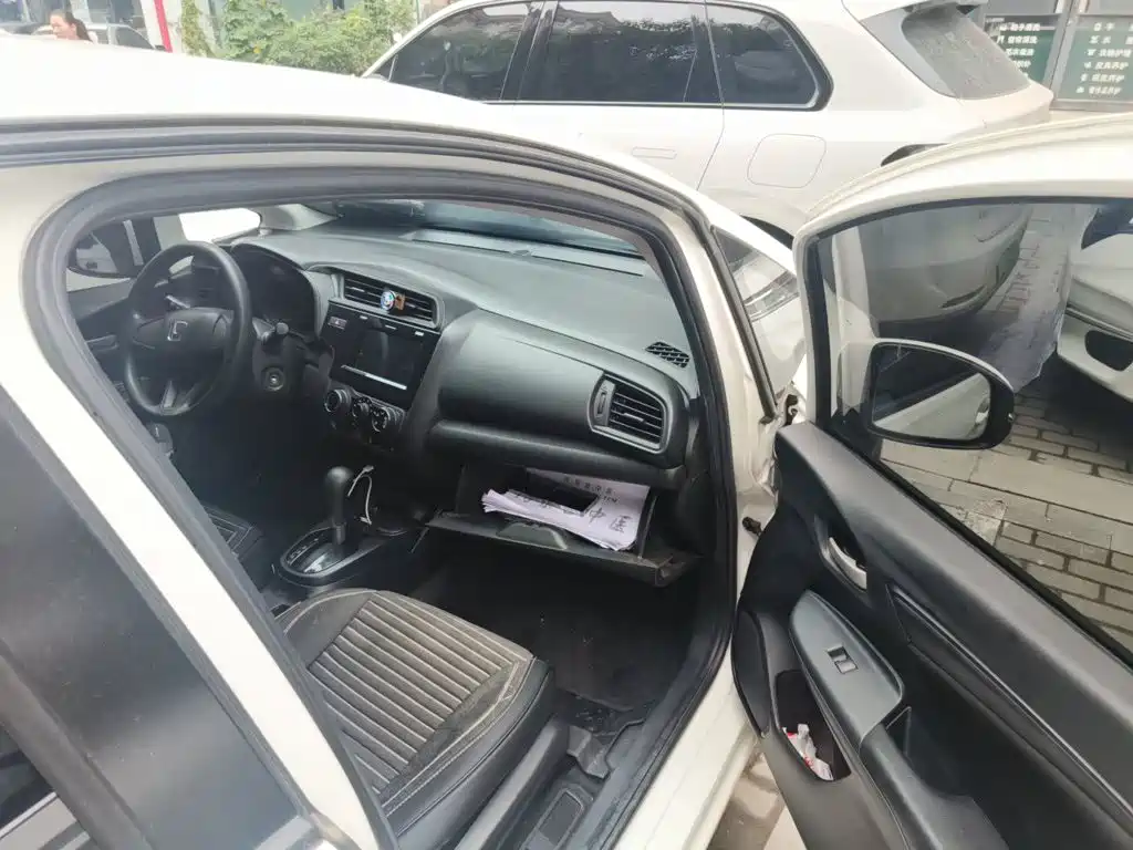 Honda Fit — миниатюра 20