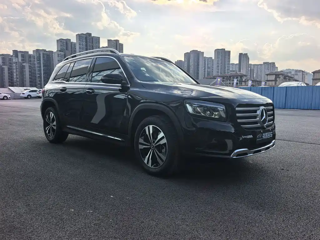 Mercedes-Benz GLB — миниатюра 2