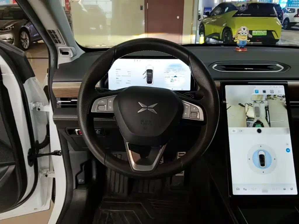 XPeng P5 — миниатюра 11