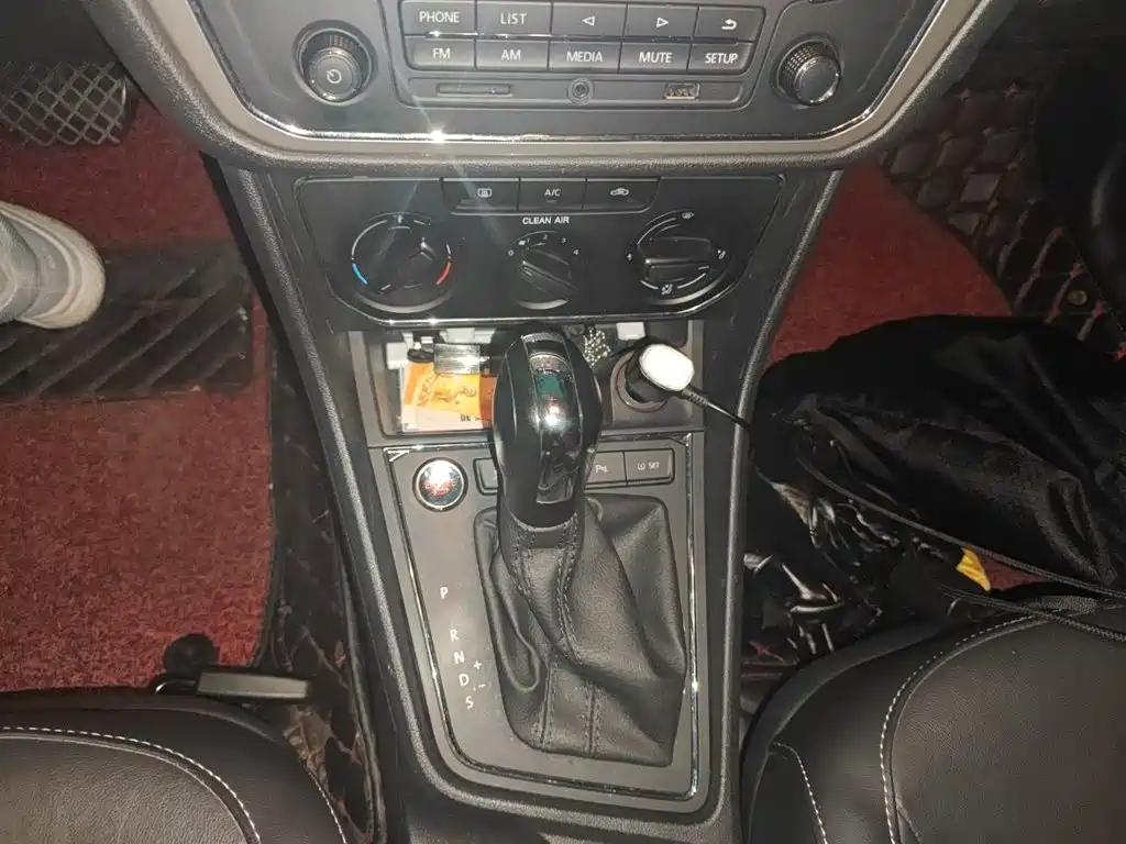 Volkswagen Lavida — миниатюра 10