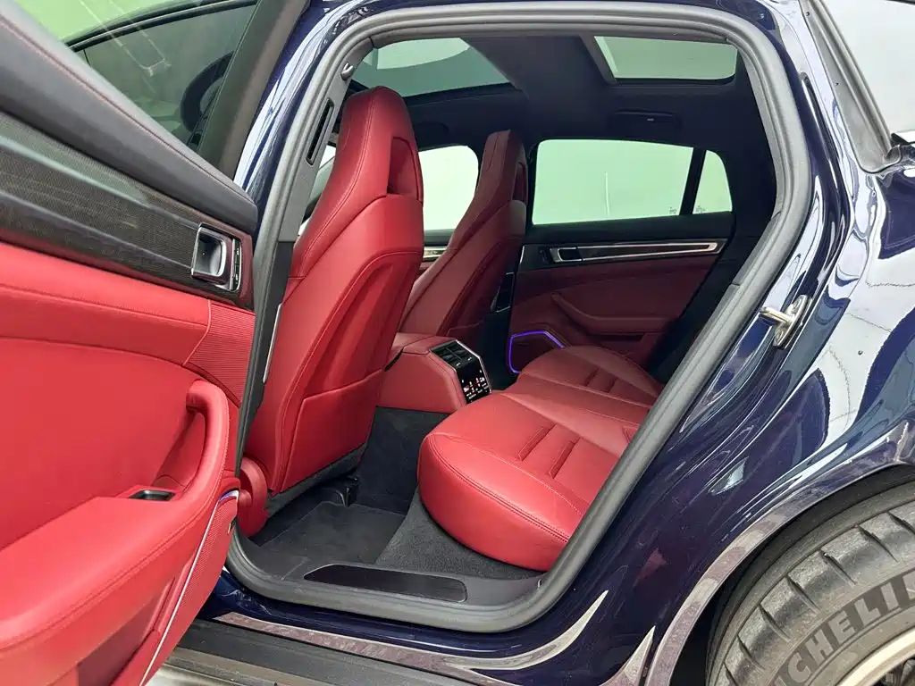 Porsche Panamera — миниатюра 29