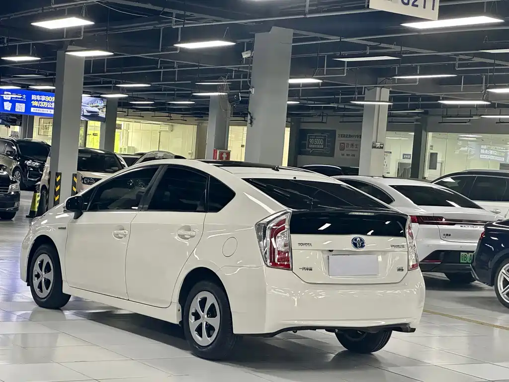 Toyota Prius — фотографии объявления, Фото 10