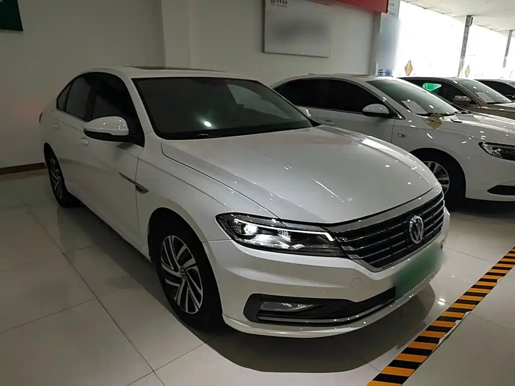 Volkswagen Lavida — миниатюра 4