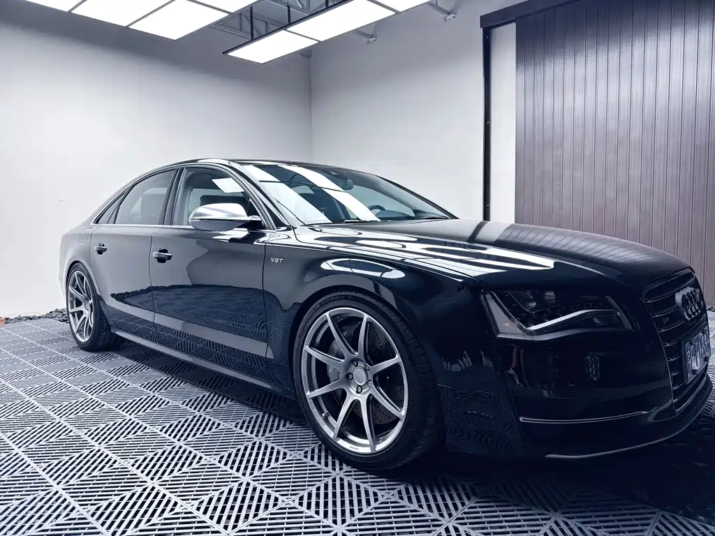 Audi S8 — миниатюра 2
