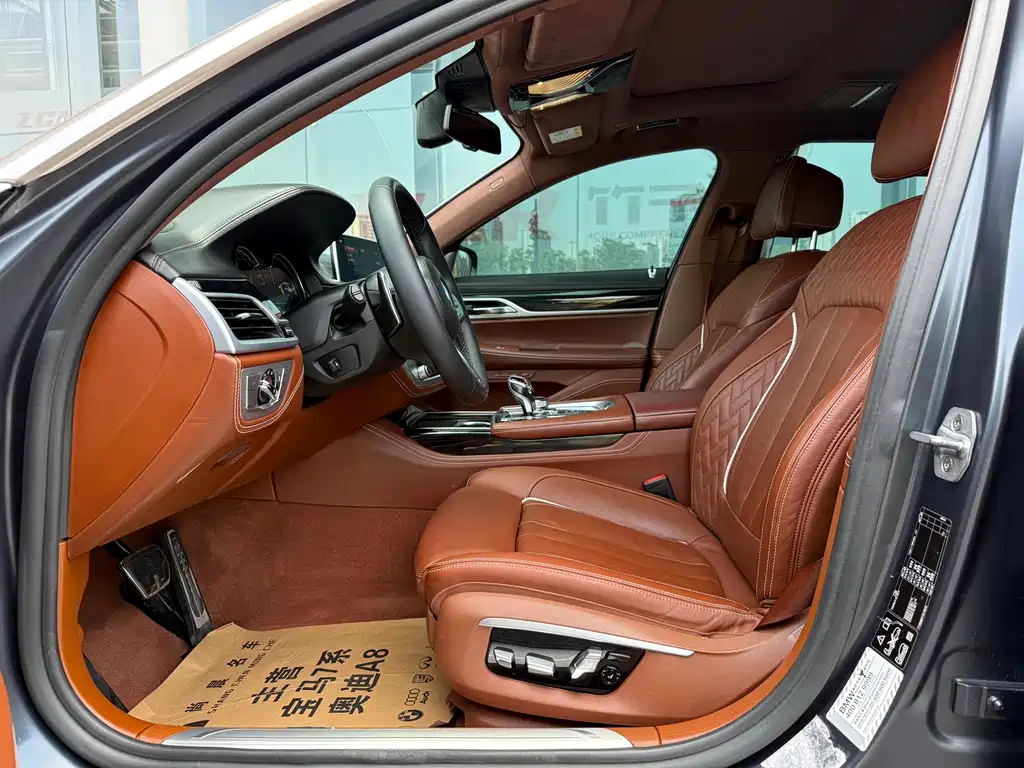 BMW 7 Series 7 2018 740Li xDrive Premium M Sport