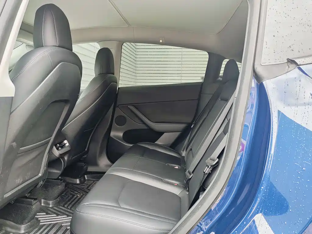 Tesla Model Y 2021 3D7