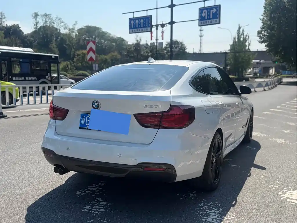 BMW 3 Series GT — миниатюра 6